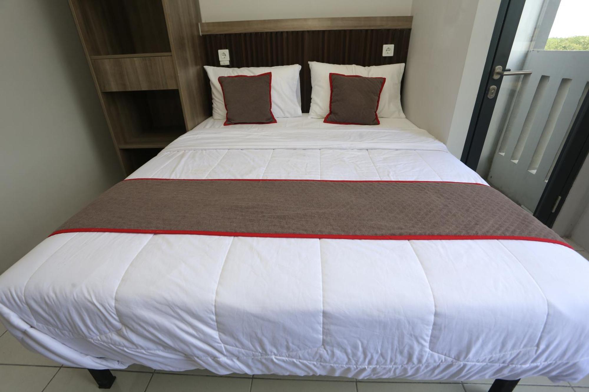 Dancenter Cikarang Near Ridhoka Salma Hospital Hotel Bekasi