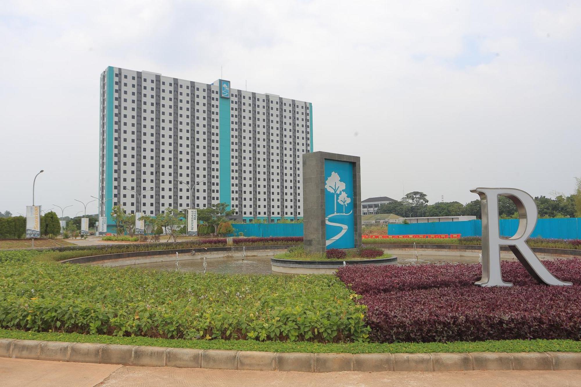 Hotel Dancenter Cikarang Near Ridhoka Salma Hospital 3*